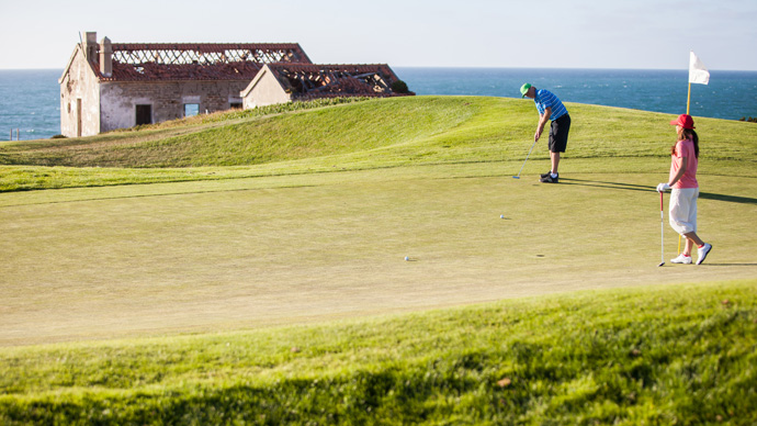 Portugal golf courses - Praia Del Rey - Photo 18