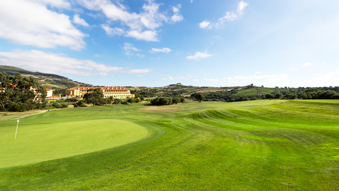 Portugal golf courses - Dolce Campo Real - Photo 8
