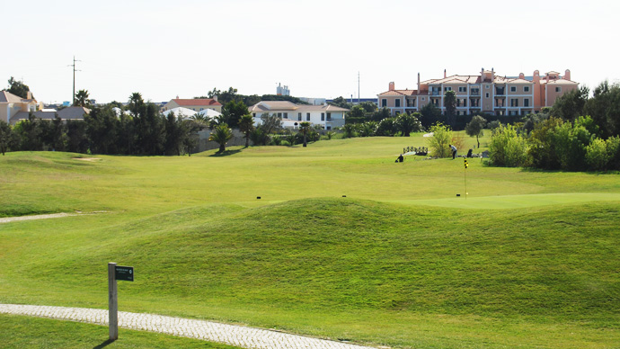 Portugal golf courses - Quinta da Beloura - Photo 14